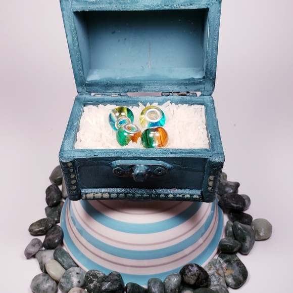 Charms - Picture 2 of 3